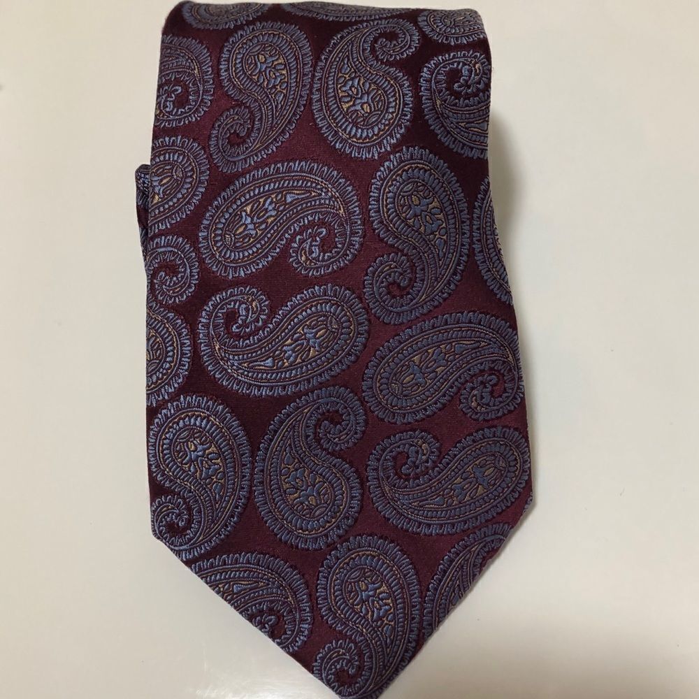 Club Room tie  